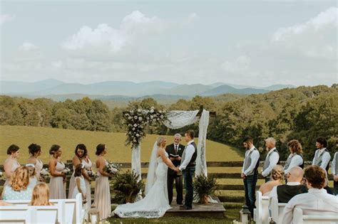 the barn at tatum acres|wedding venue jasper ga.